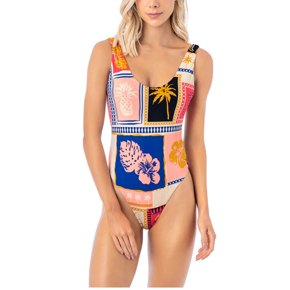 NWT Maaji Sustainable Swimwear Paradise Postals Claire Classic One-Piece Size L